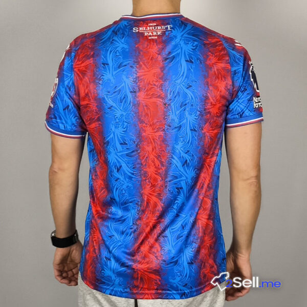 Prima Maglia Crystal Palace 24/25 (Versione Fan) - Taglia M - immagine 12