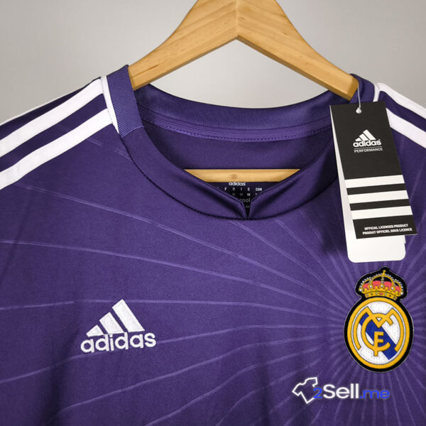 Terza Maglia Retrò Real Madrid 10/11 Ronaldo (Versione Fan) - Taglia M - immagine 2